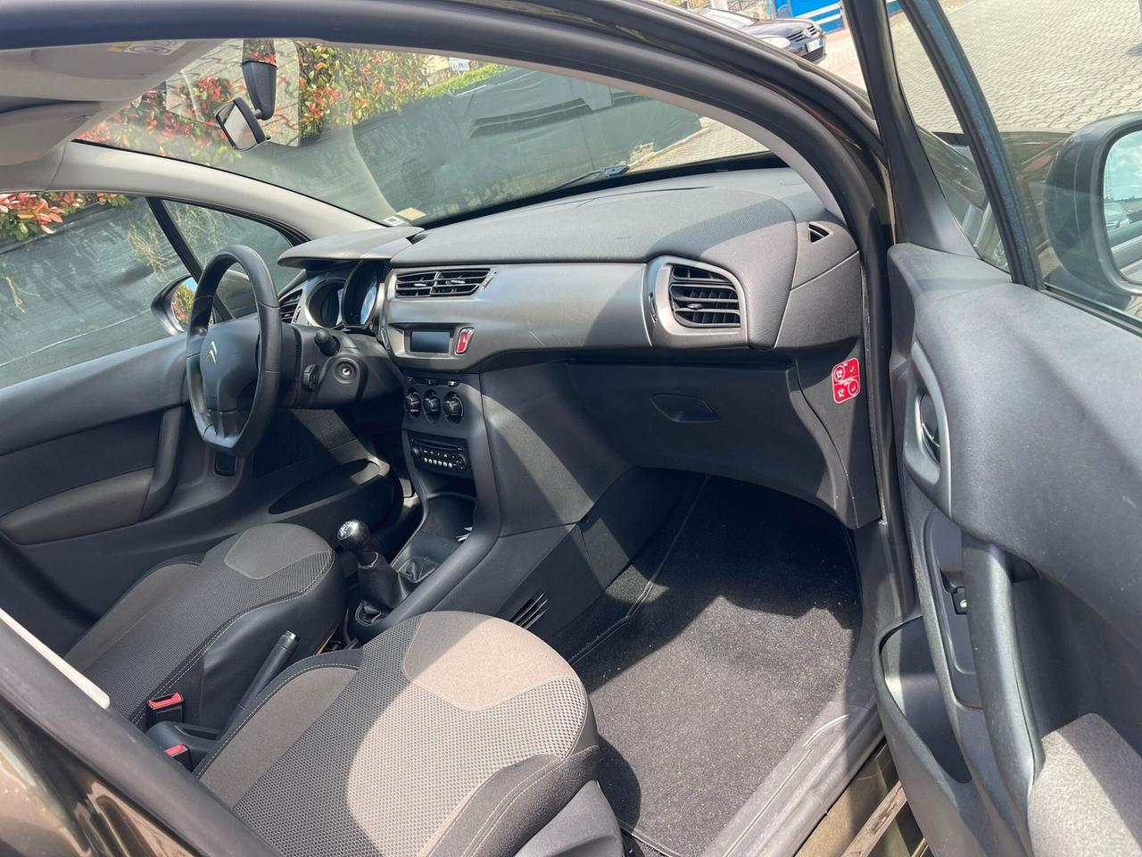 Citroen C3 1.2 VTi 82 Vanity Fair 10