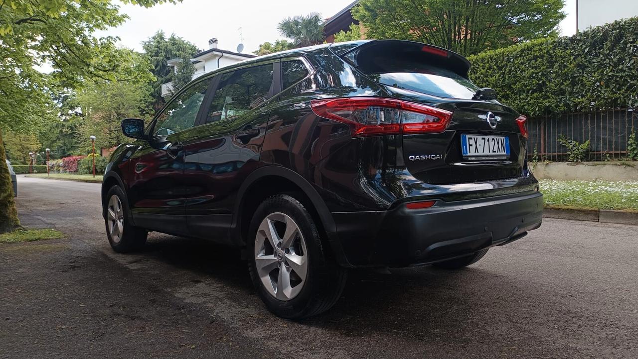 Nissan Qashqai 1.3 DIG-T 140 CV Business