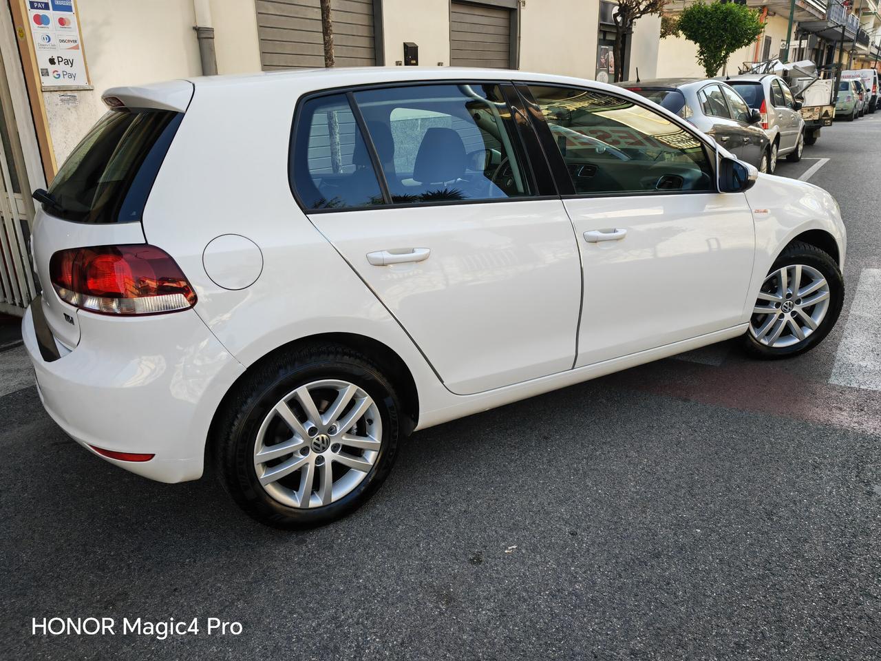 VOLKSWAGEN GOLF 1.6 TDI CV105 KW77 DSG HIGHLINE
