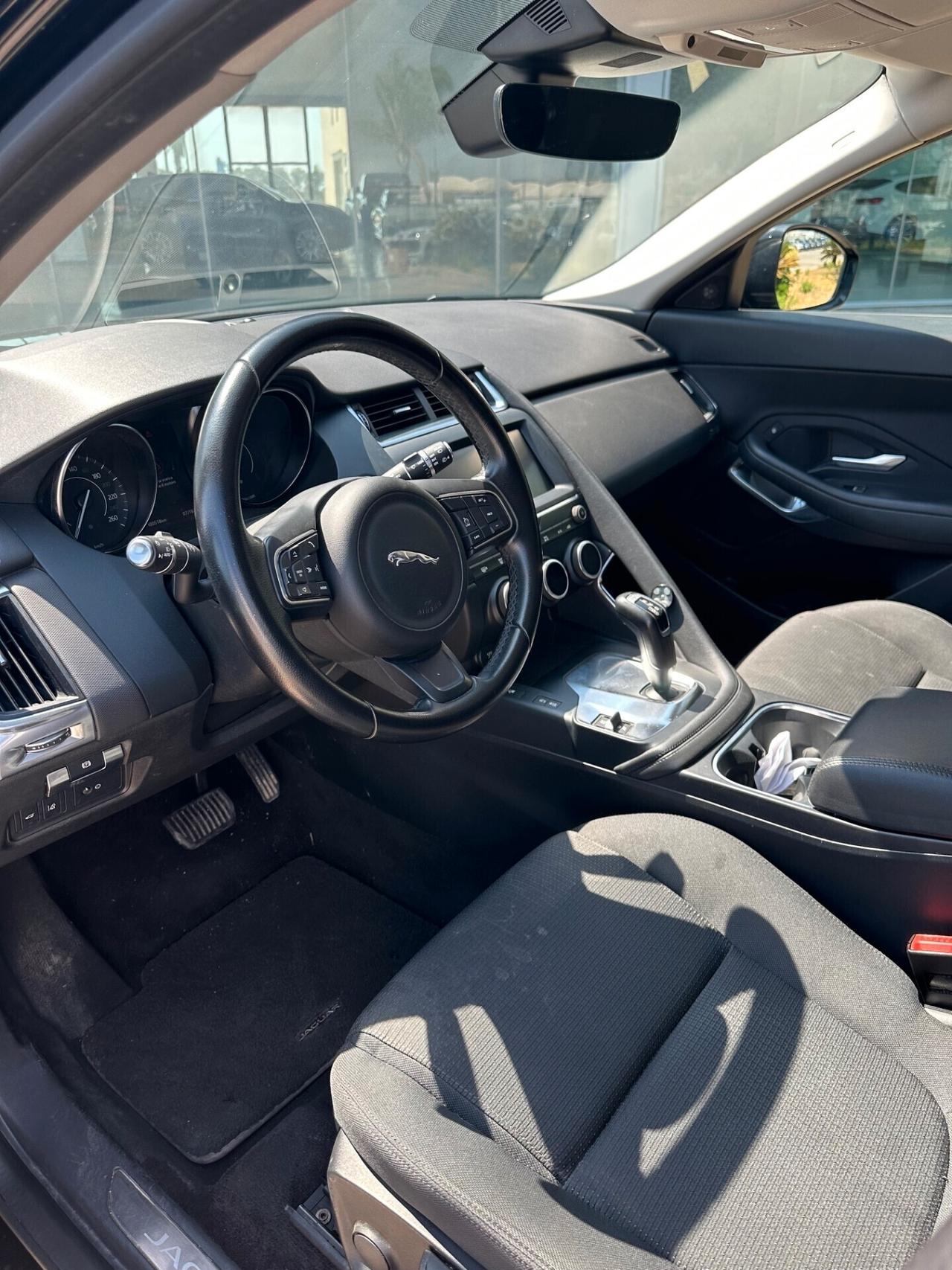 Jaguar E-Pace 2.0d i4 S awd offerta T-Stock prezzo imperdibile