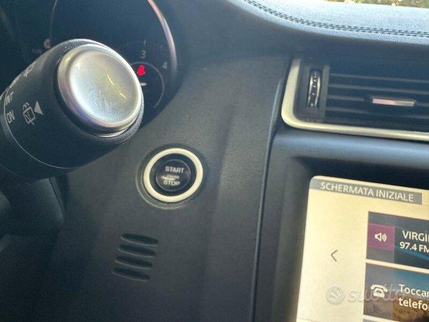 JAGUAR E-Pace (X540) E-Pace 2.0D 150 CV A...