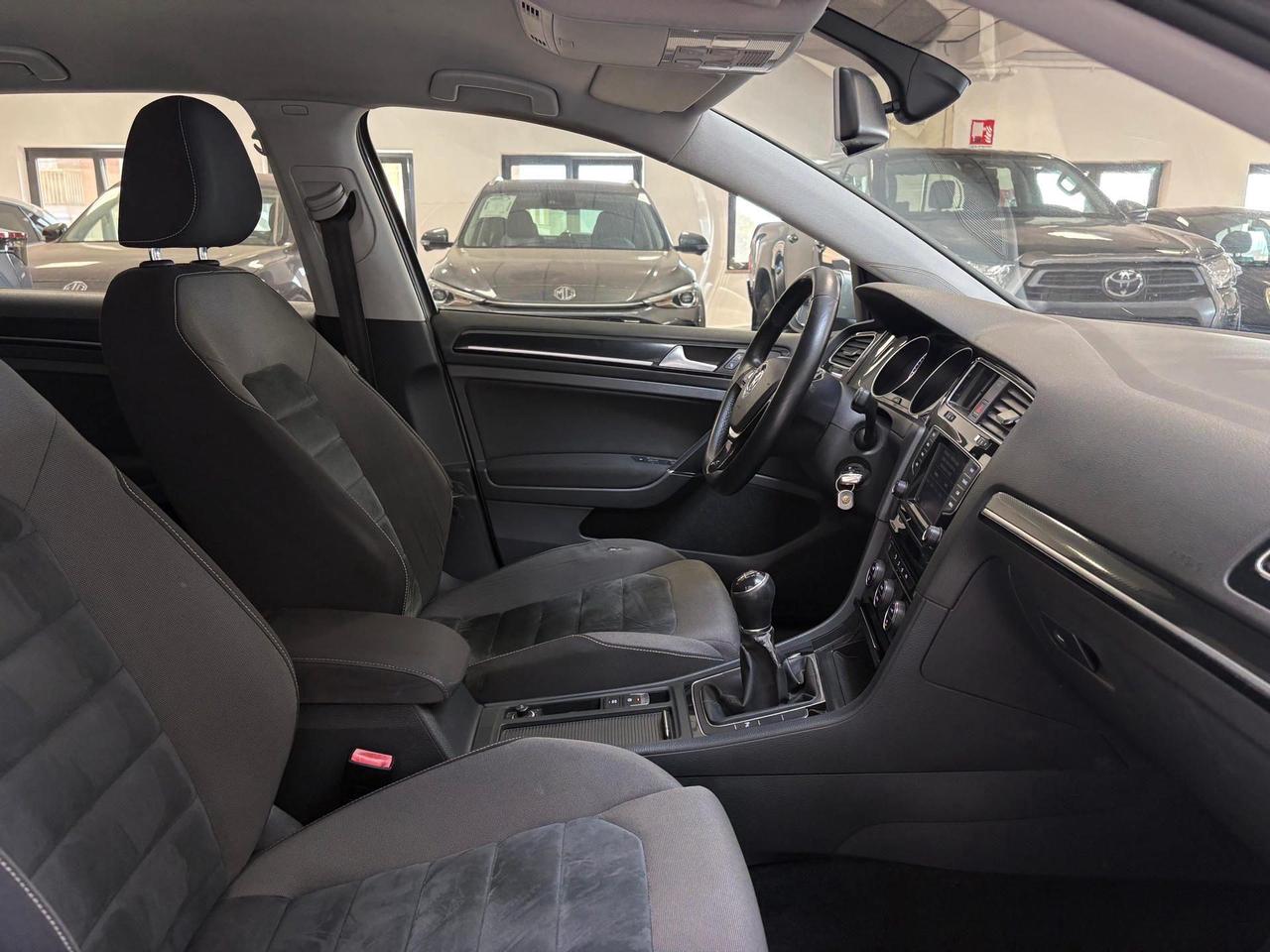 Volkswagen Golf 5p 1.6 tdi (btdi) Comfortline 110