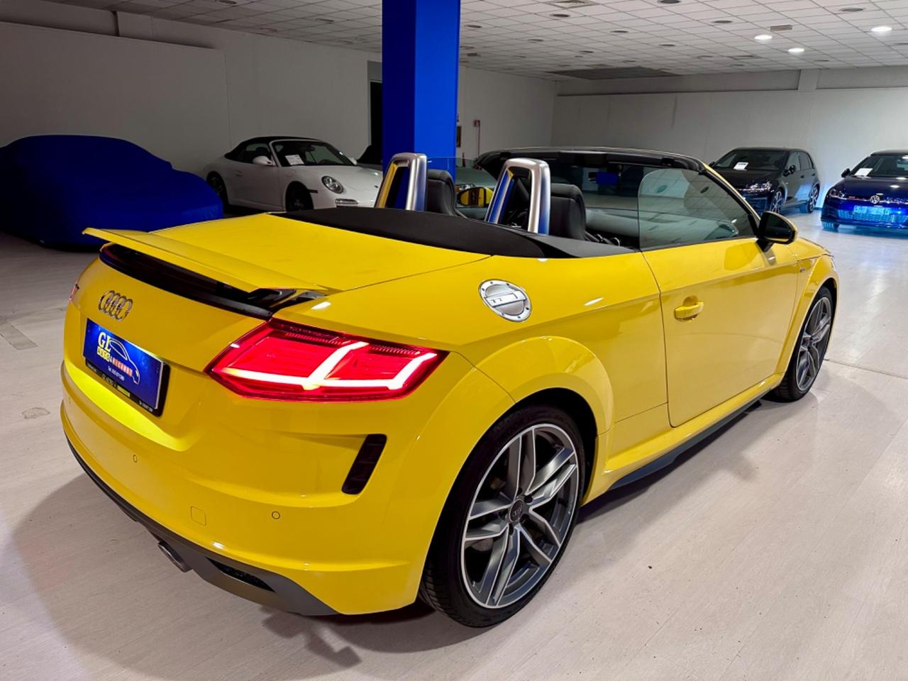 Audi TT ROADSTER*MANUALE*245CV*FULL OPTIONAL*PARI AL NUOVO*UNICO PROPRIETARIO