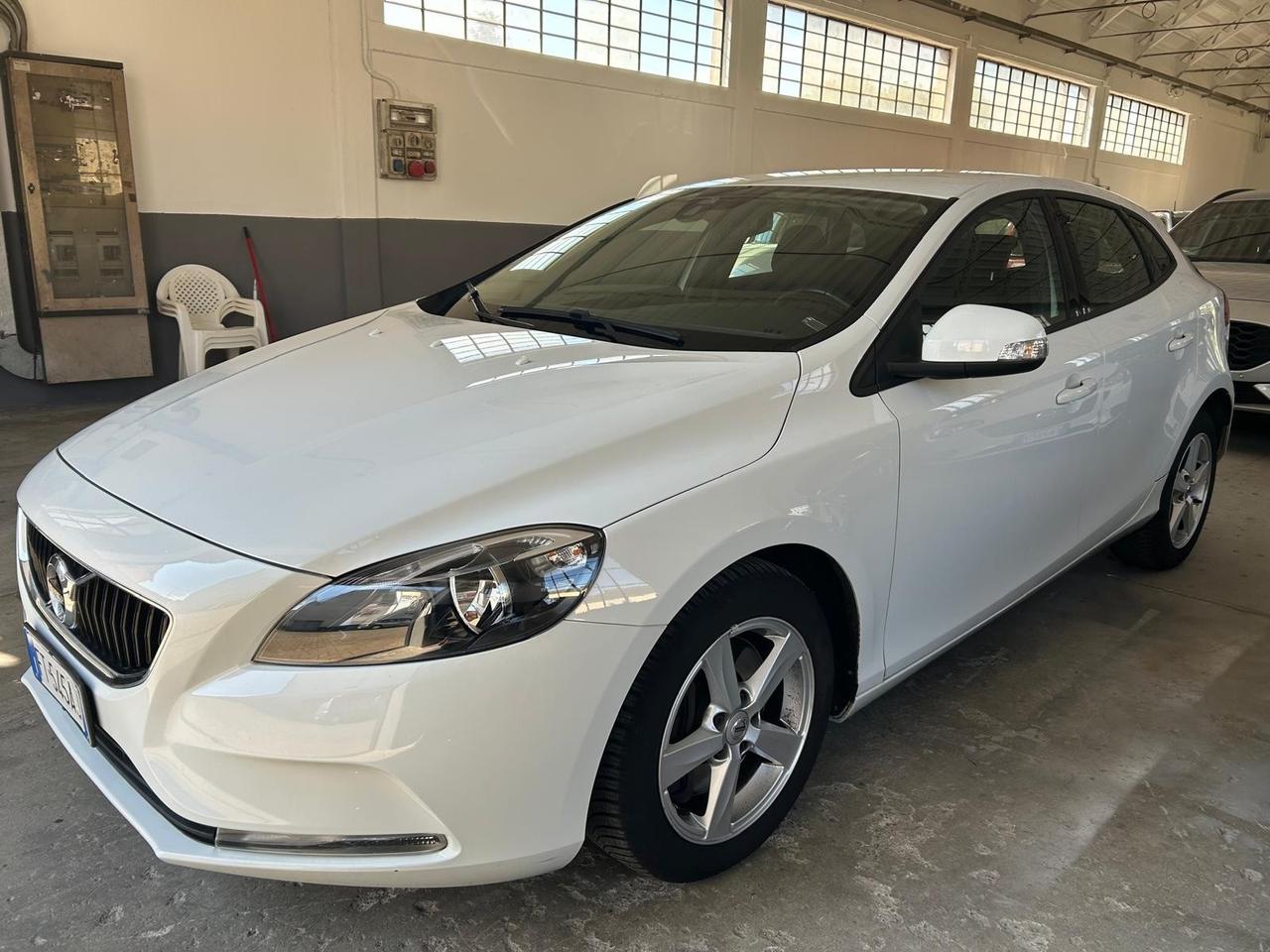 Volvo V40 D2 Geartronic Business