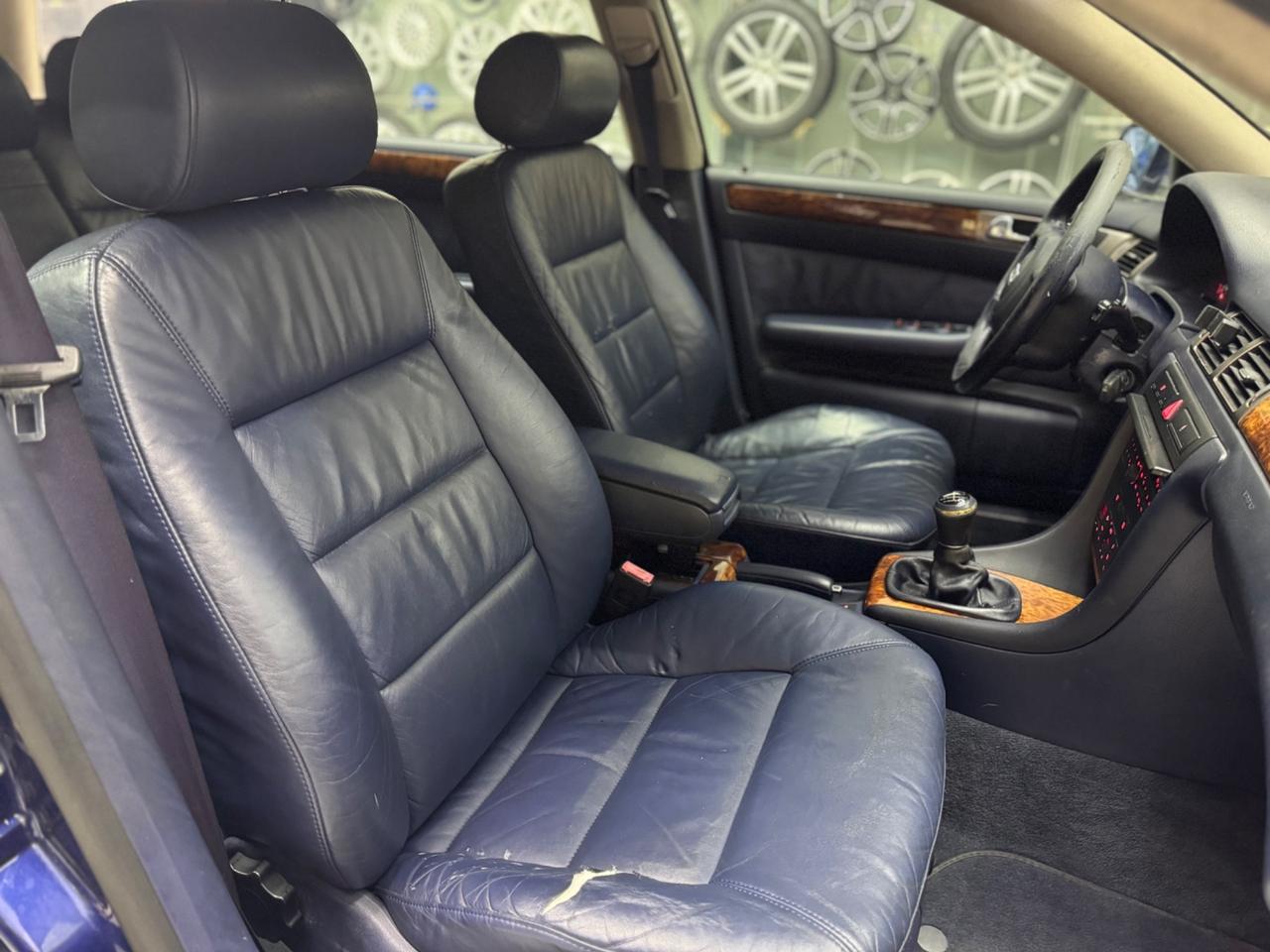 Audi A6 2.5 V6 TDI/180 CV cAvant quattro