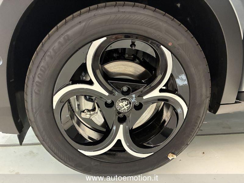 Alfa Romeo Junior 1.2 145 CV Hybrid eDCT6 Speciale