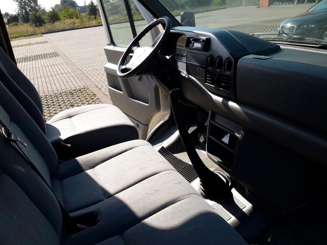 CAMION VELA Volkswagen Transporter 2.0 TDI