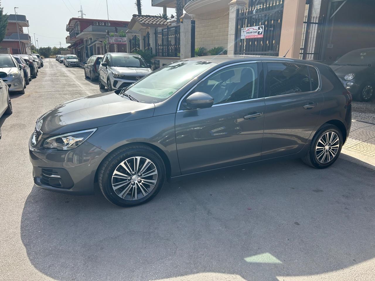 Peugeot 308 BlueHDi 130 S&S Allure