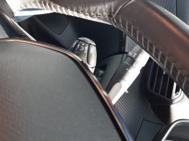 PEUGEOT 208 motore elettrico 136 CV 5 porte GT