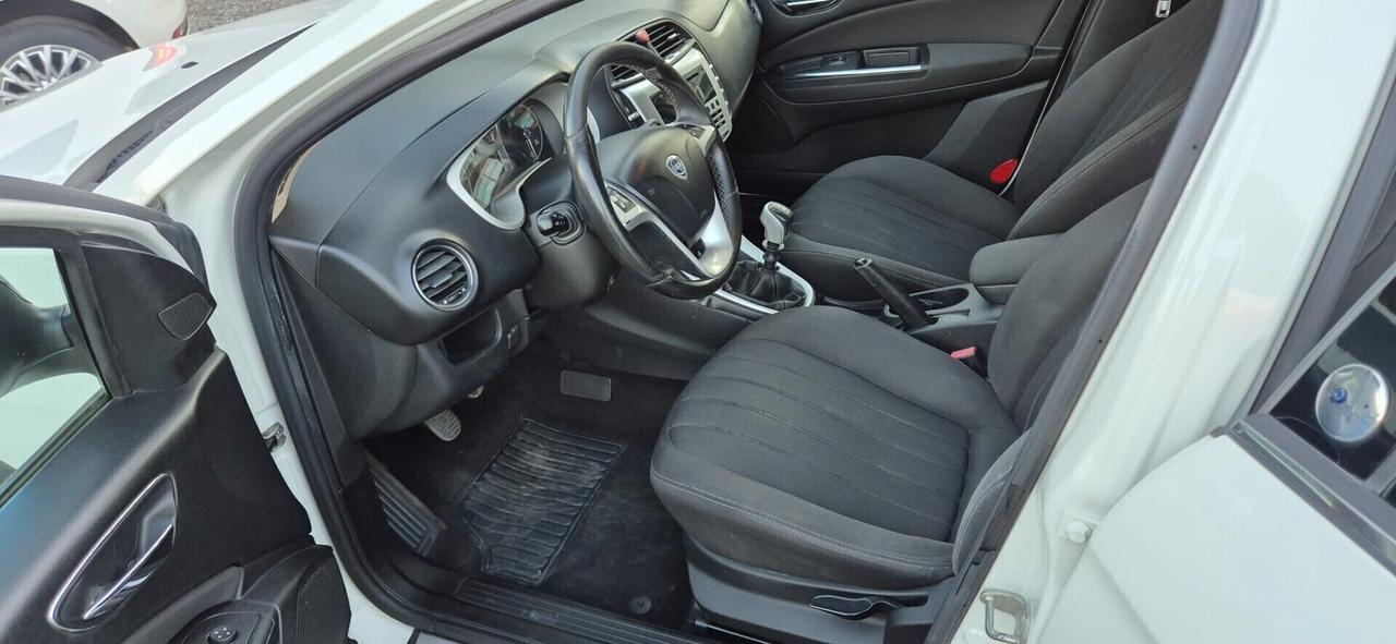 Lancia Delta 1.4 T-Jet 120CV EcochicGPL- 11/2013