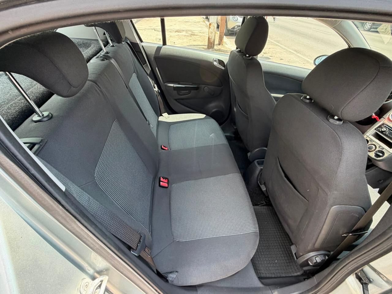 Opel Corsa 1.0 12V 5 porte Club