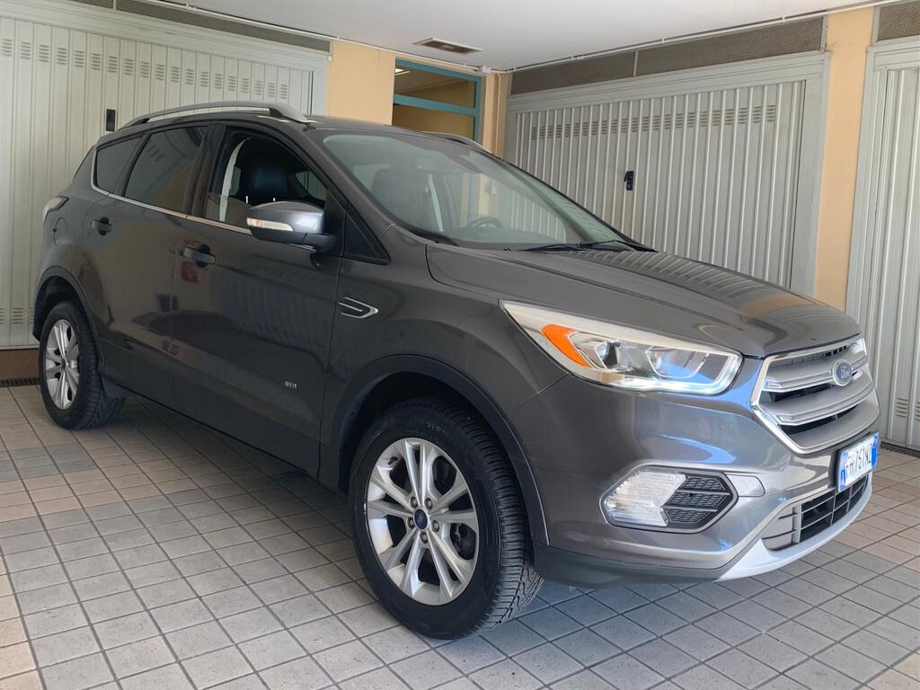 Ford Kuga 2.0 tdci Titanium s AWD