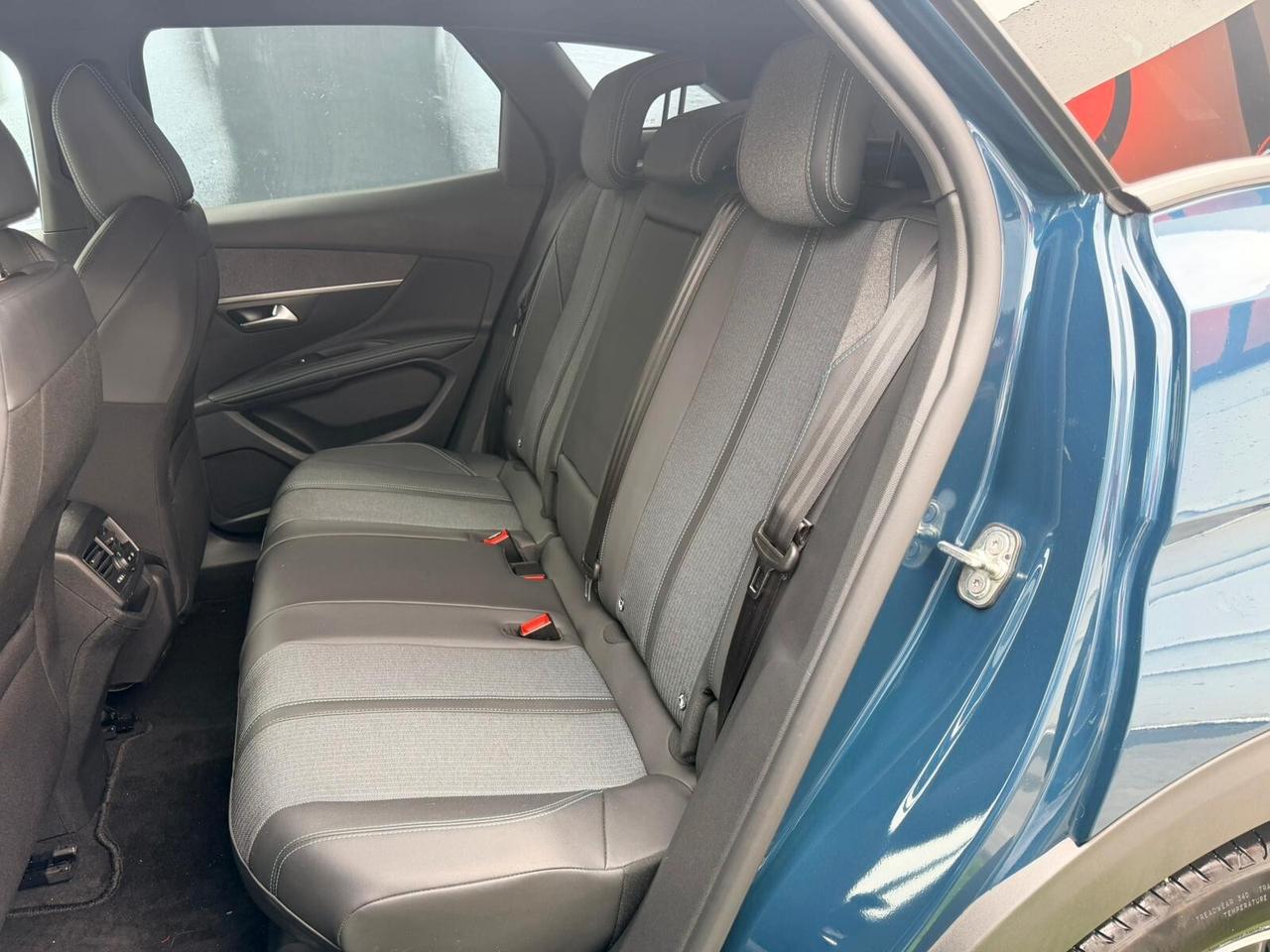 Peugeot 3008 BlueHDi 130 S&S Allure Pack