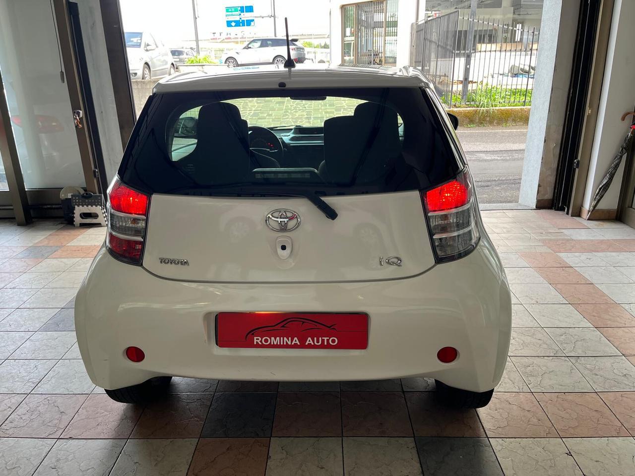 Toyota iQ 1.0