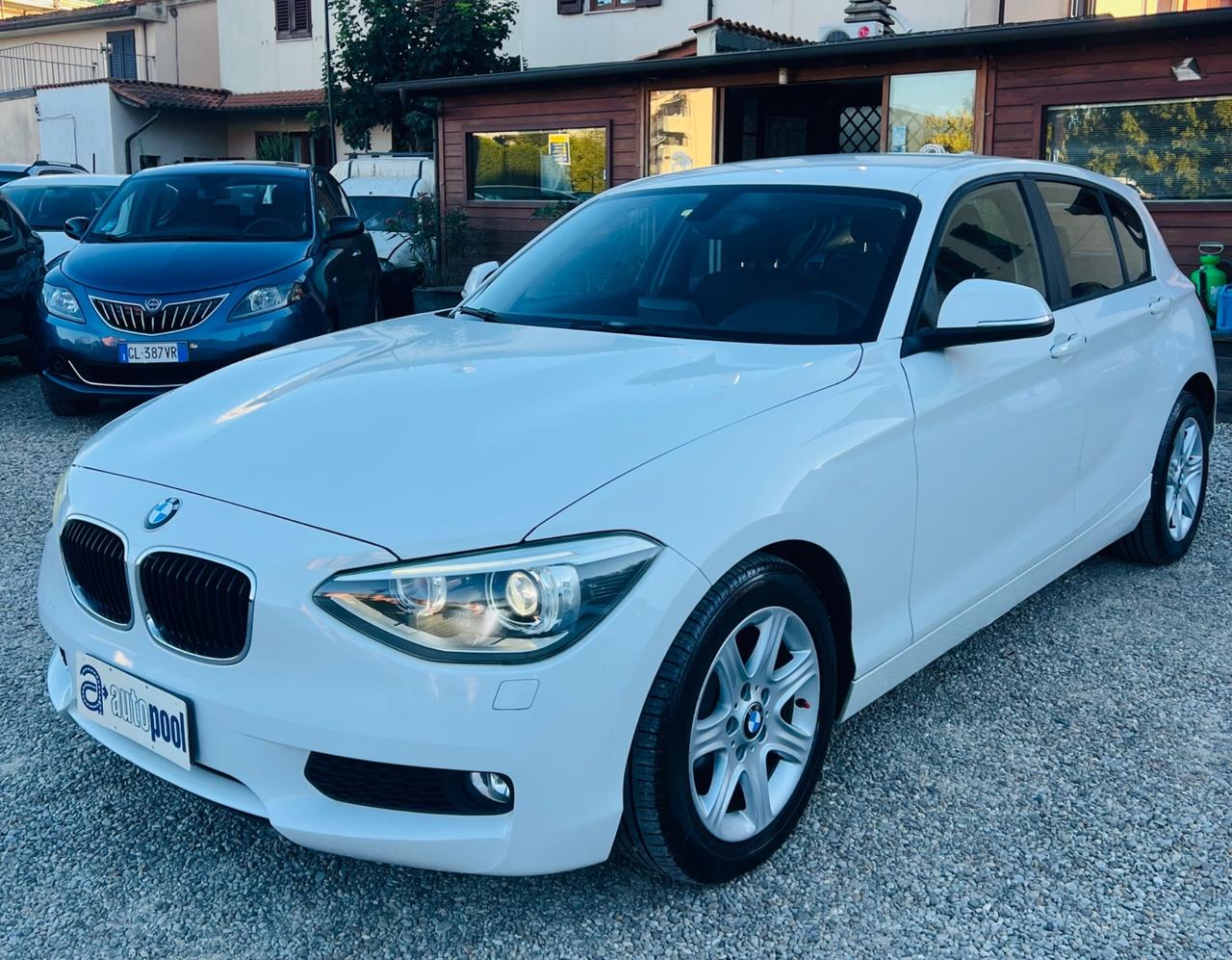 Bmw 116 116i 5p. Unique