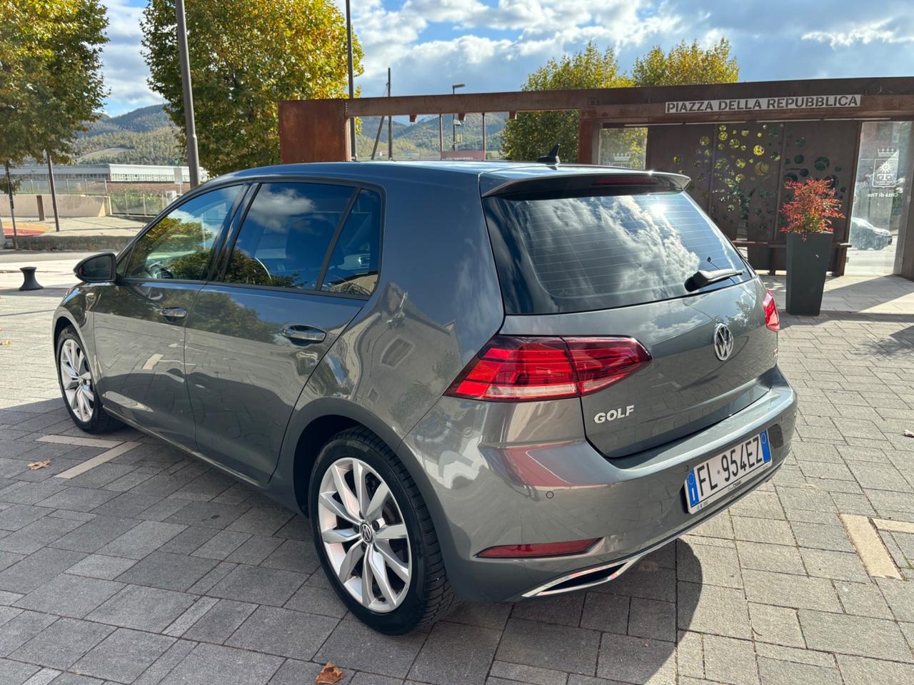 Volkswagen Golf 1.6 TDI 110 CV DSG 5p. Highline BlueMotion Technology