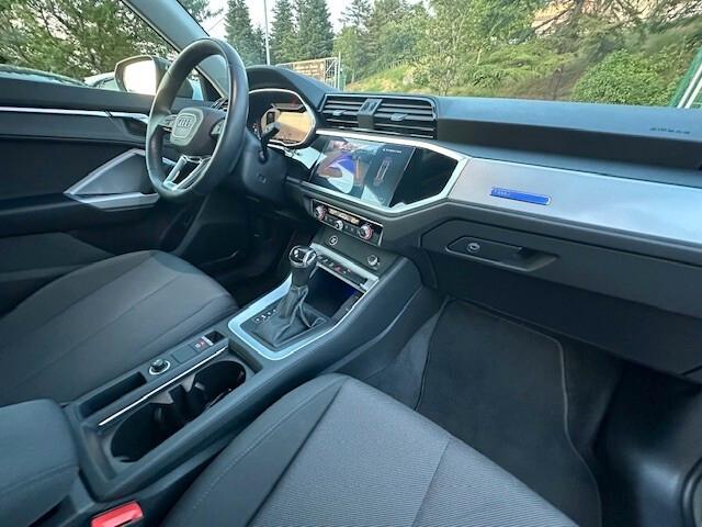 Audi Q3 35 2.0 TDI 150cv S tronic S LINE