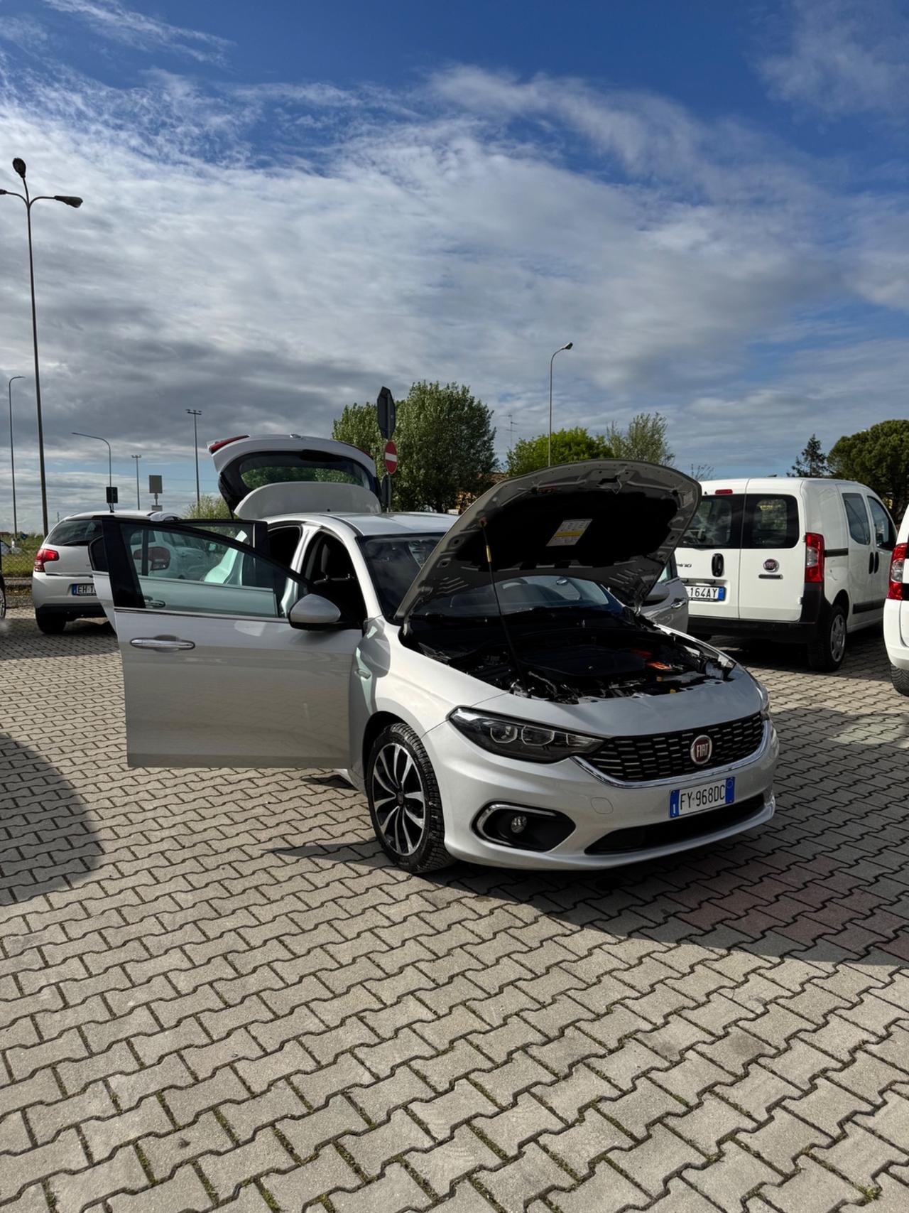 Fiat Tipo 1.6 Mjt S&S 5 porte Lounge