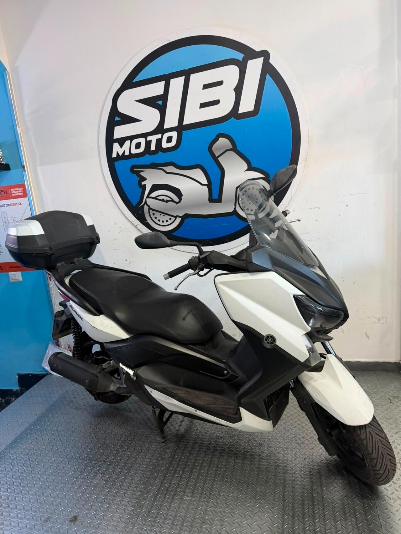 Yamaha X-Max 250