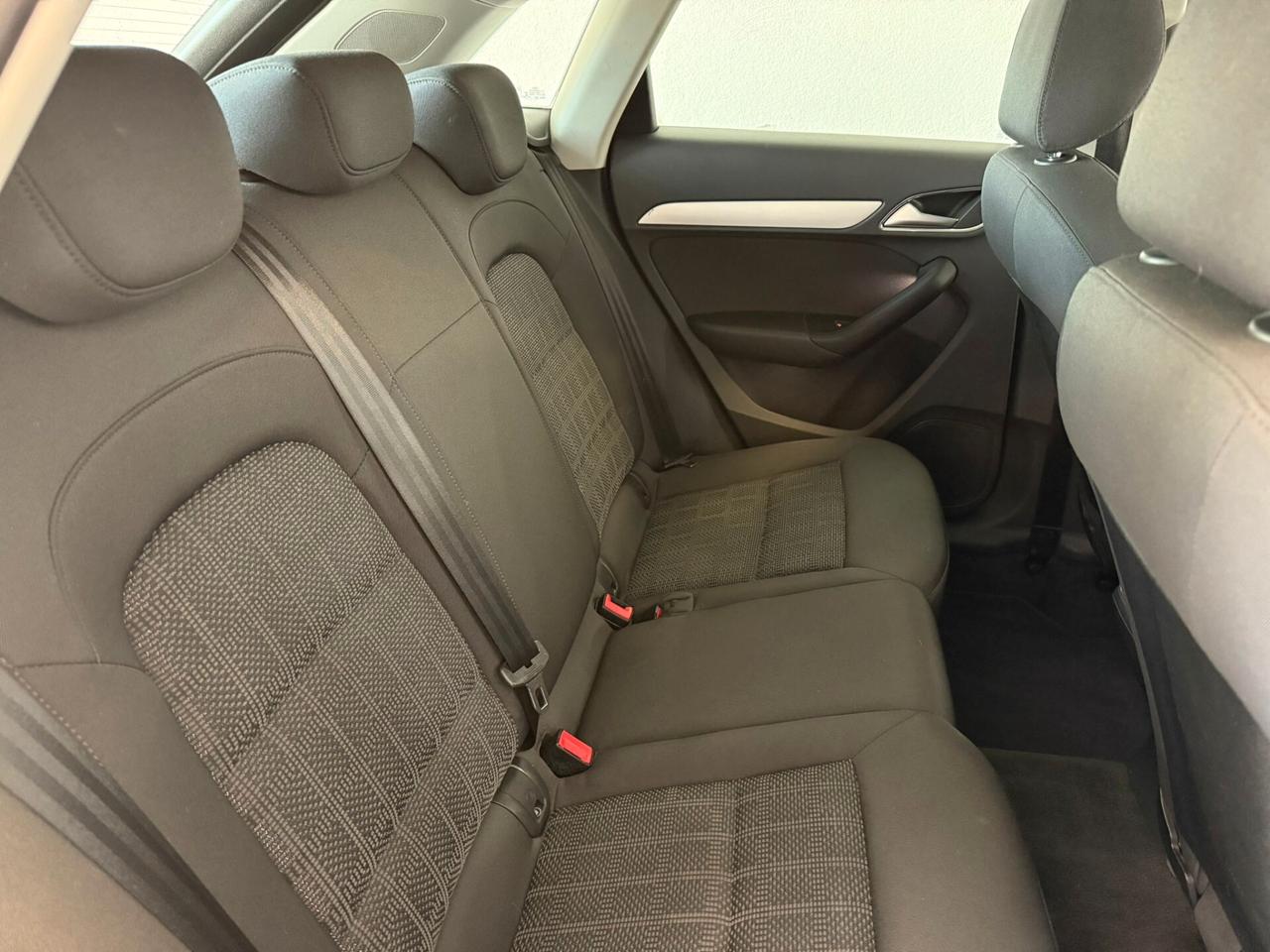 Audi Q3 2.0 TDI 150 CV Sport 6m Full Led