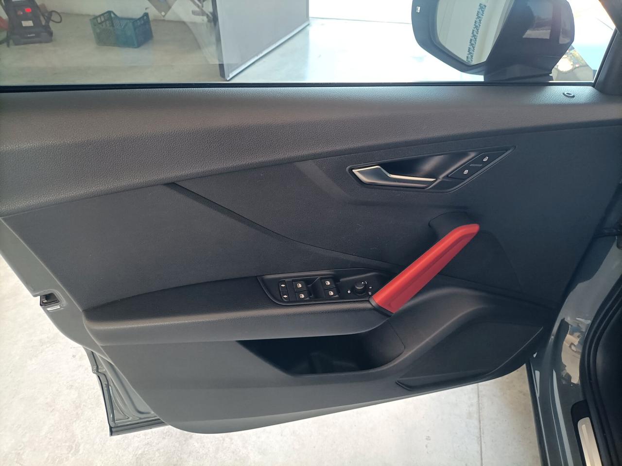 Audi Q2 35 TDI CV 150 S tronic Identity Black 10/2020
