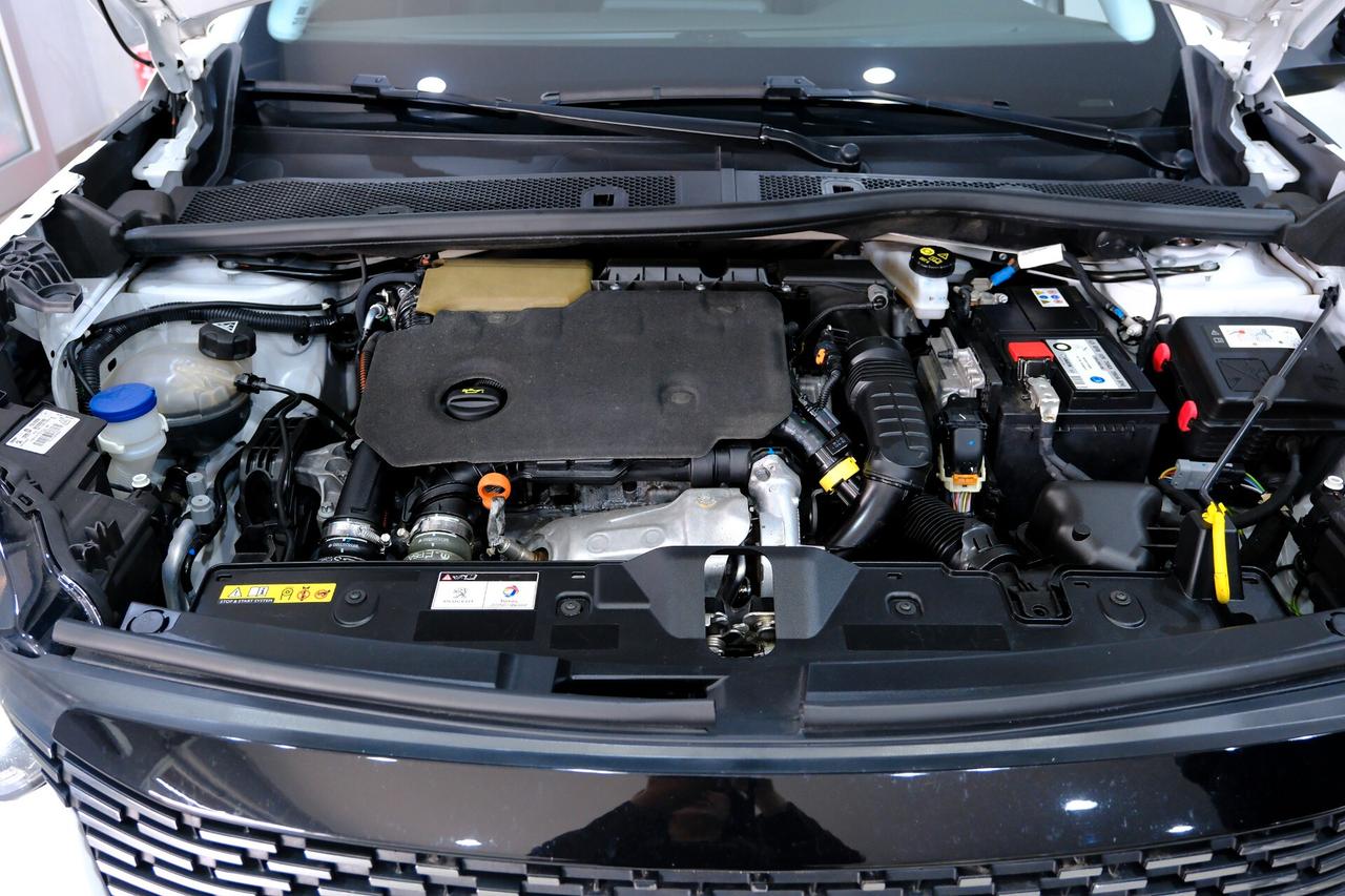 Peugeot 2008 BlueHDi 110cv Allure - PERLATO