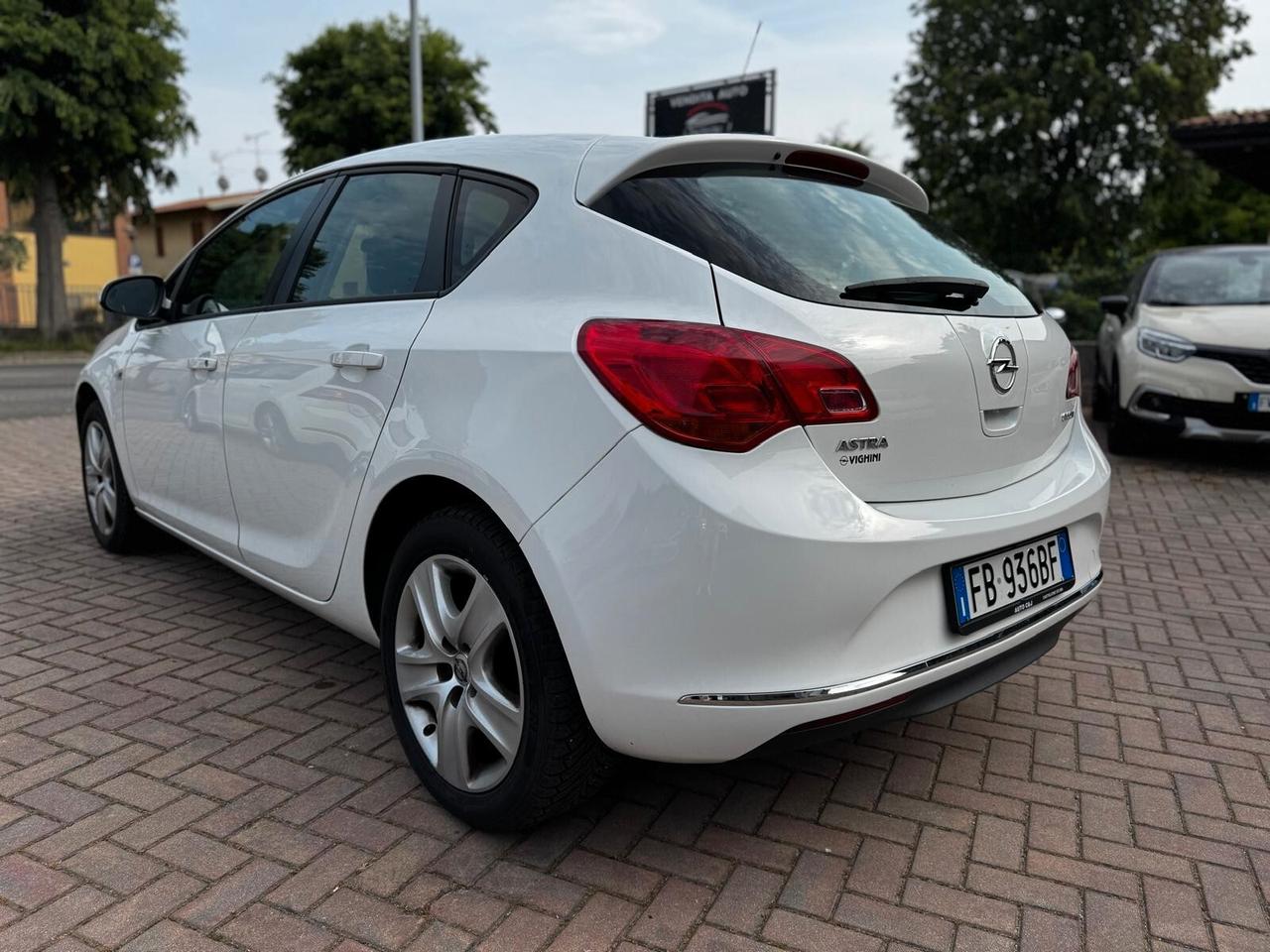 Opel Astra 1.6 CDTI EcoFLEX S&S 4 porte Elective