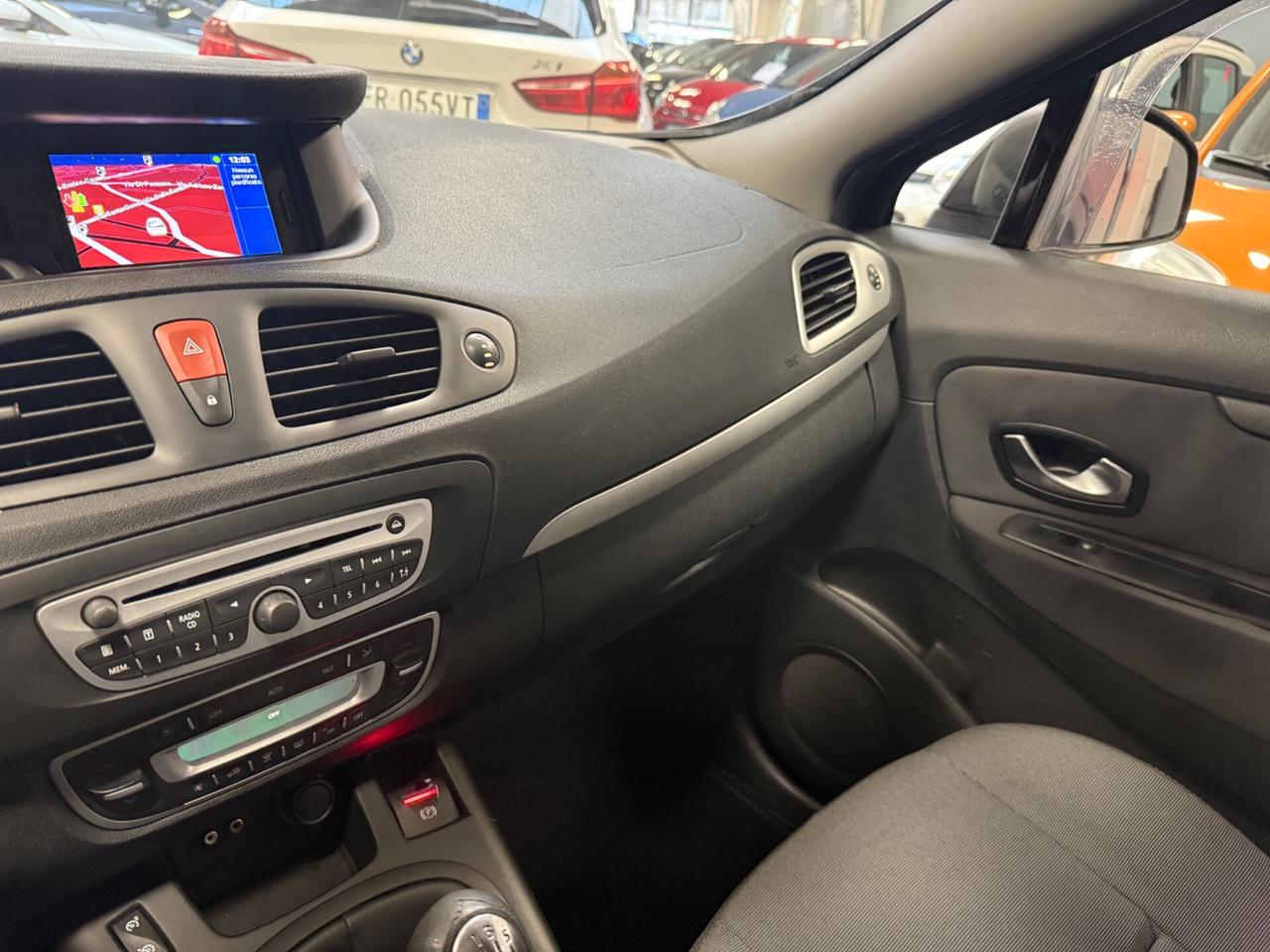 Renault Scenic 1.9 dCi 130CV Dynamique 7 Posti