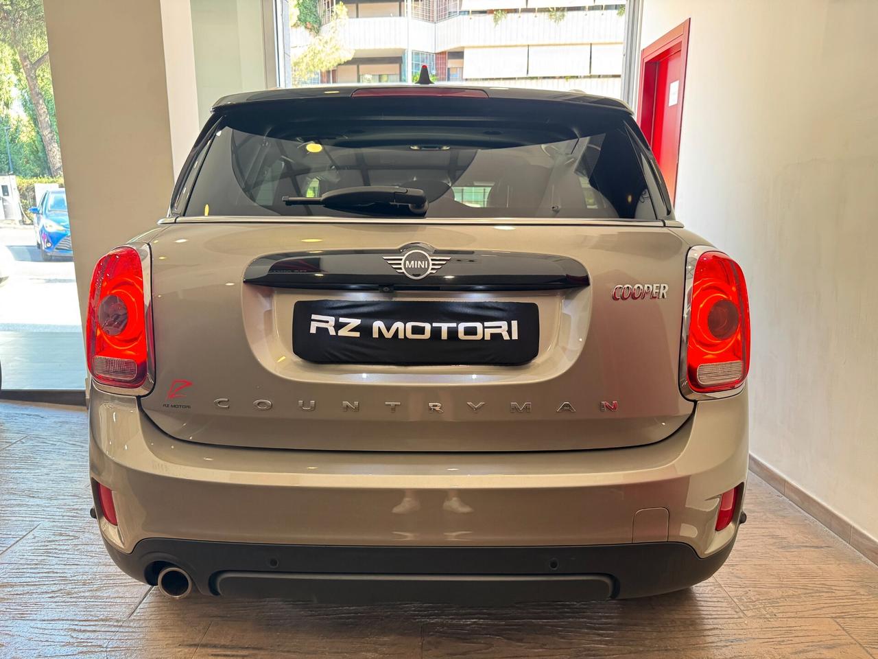 Mini Cooper Countryman 1.5 Hype AUTOMATICA-restyling+LED+C.18"+NAVI+PELLE