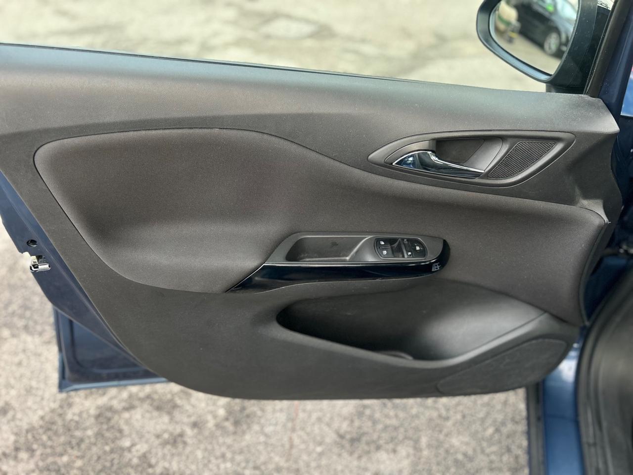 Opel Corsa 1.2 5 porte