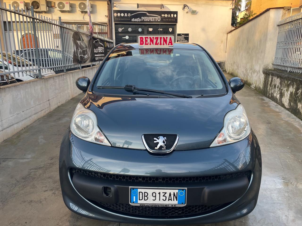 Peugeot 107 1.0 68CV 5p. Sweet Years