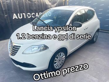 Lancia Ypsilon 1.2 benzina e gpl di serie Ecochic Gold