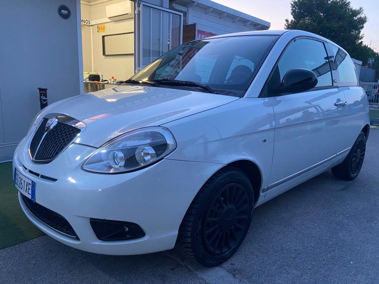 Lancia Ypsilon Diesel 1.3 MJT 75 CV DIVA