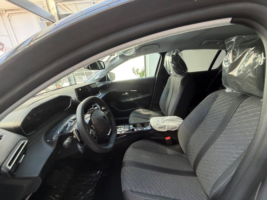 Peugeot 208 Hybrid 110 e-DCS6 Allure da 230,00 mensili ant.0