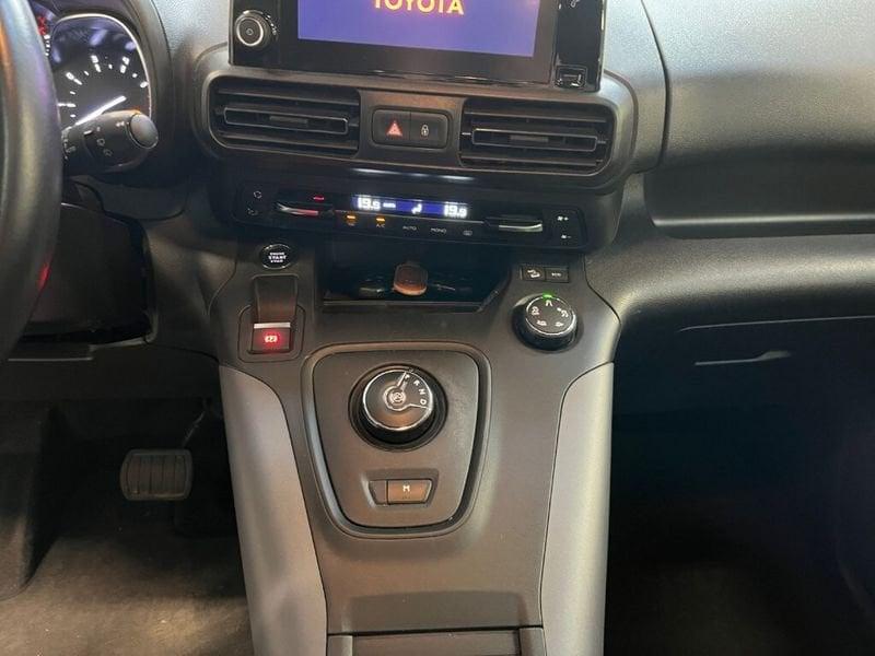 Toyota Proace City Verso 1.2 130 CV S&S Short A/T Luxury