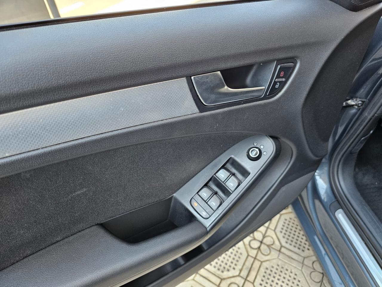 Audi A4 2.0 TDI 143CV S-Line