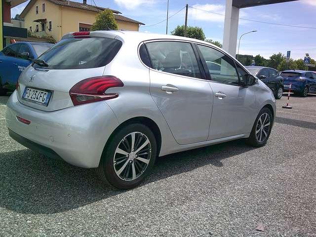 Peugeot 208 208 5p 1.2 puretech Allure 82cv