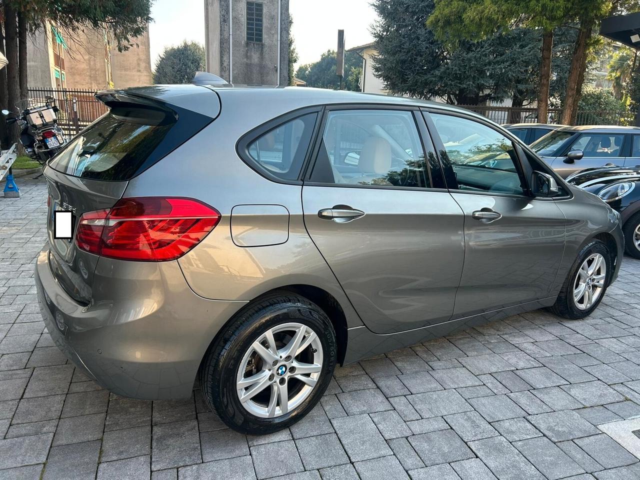 Bmw 16d Active Tourer Auto NAVI PELLE PDC