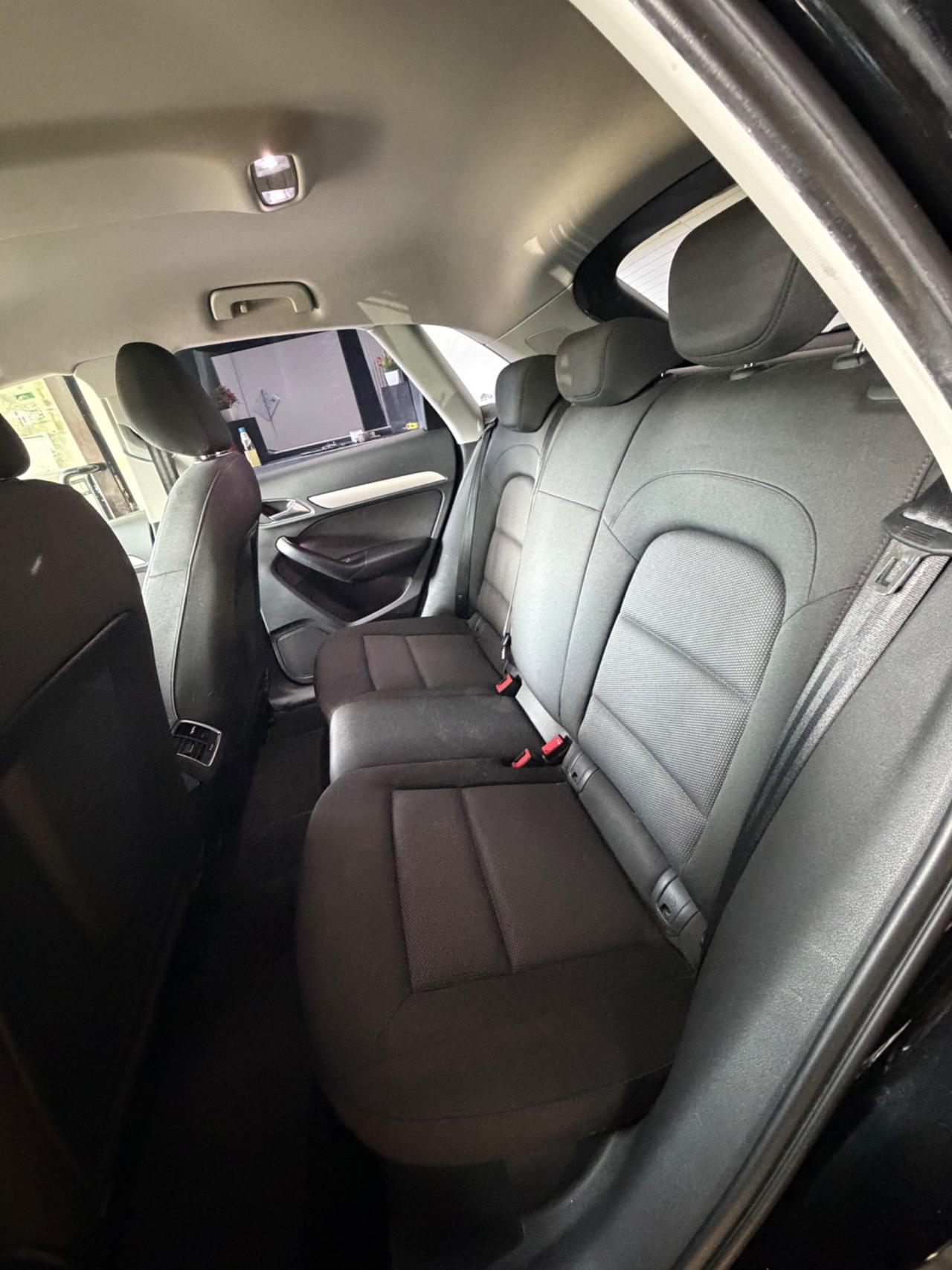 Audi Q3 2.0 TDI 120 CV S tronic Business