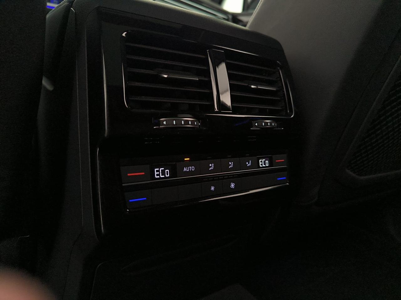 Volkswagen Touareg 3.0 v6 tdi elegance r-line exterior pack 231cv tiptronic