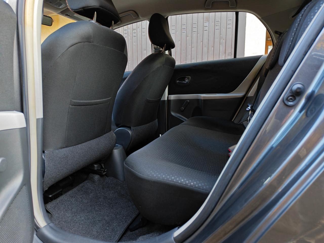 Toyota Yaris 1.0 BENZINA 70cv / 25.250km / Unipro