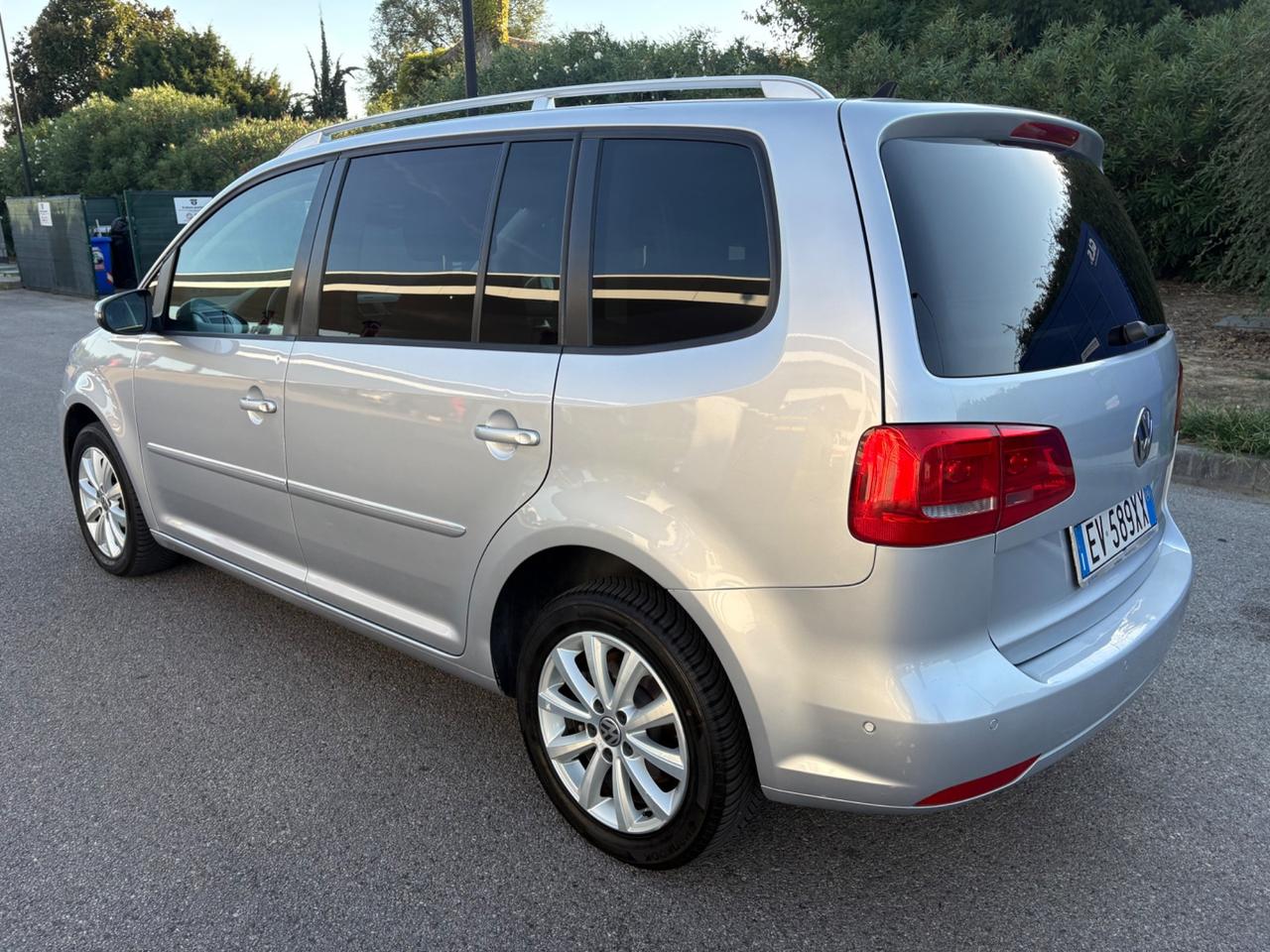 Volkswagen Touran 2.0 TDI 140 CV DSG 7 posti