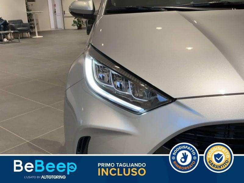 Toyota Yaris 1.5H 130 LOUNGE