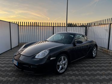 Porsche Cayman 2.7