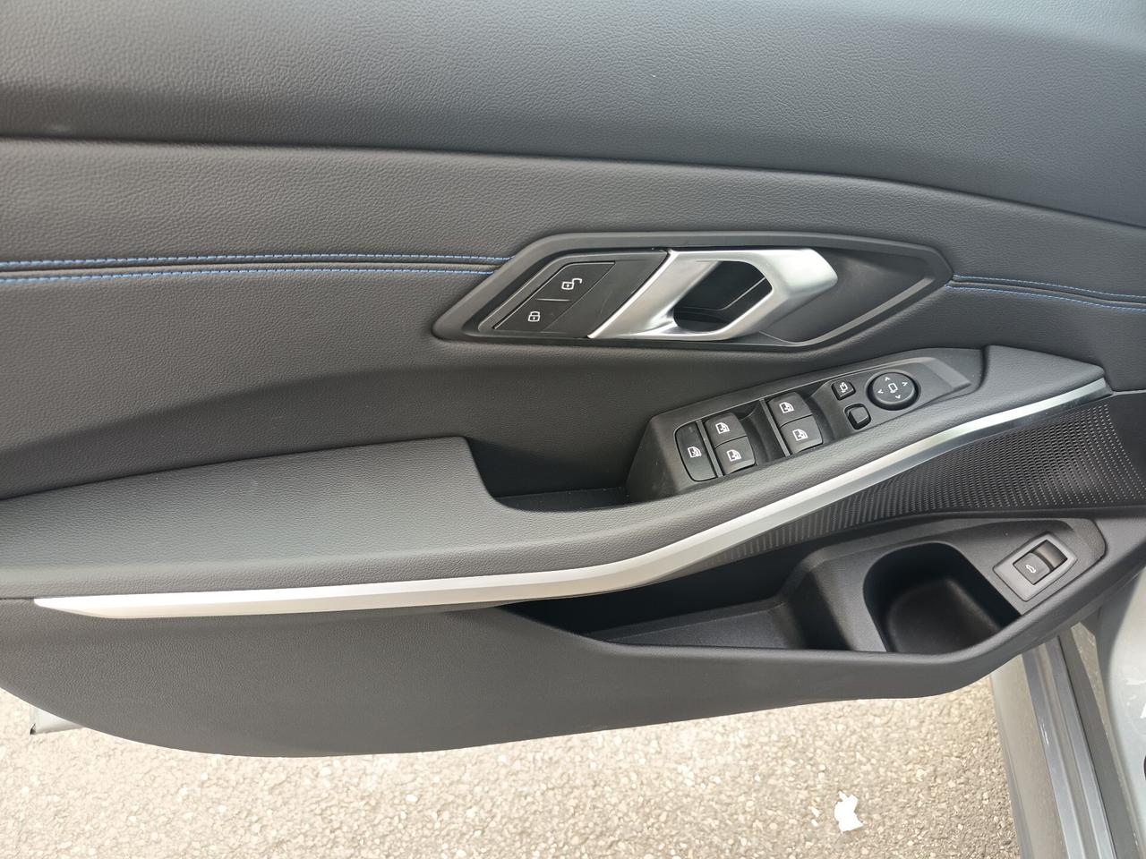 Bmw 330 330i xDrive Touring Msport