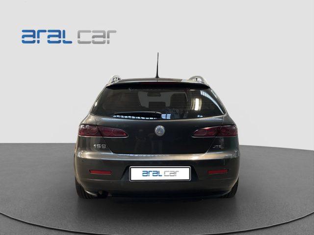ALFA ROMEO 159 1.9 JTS 16V Sportwagon Distinctive
