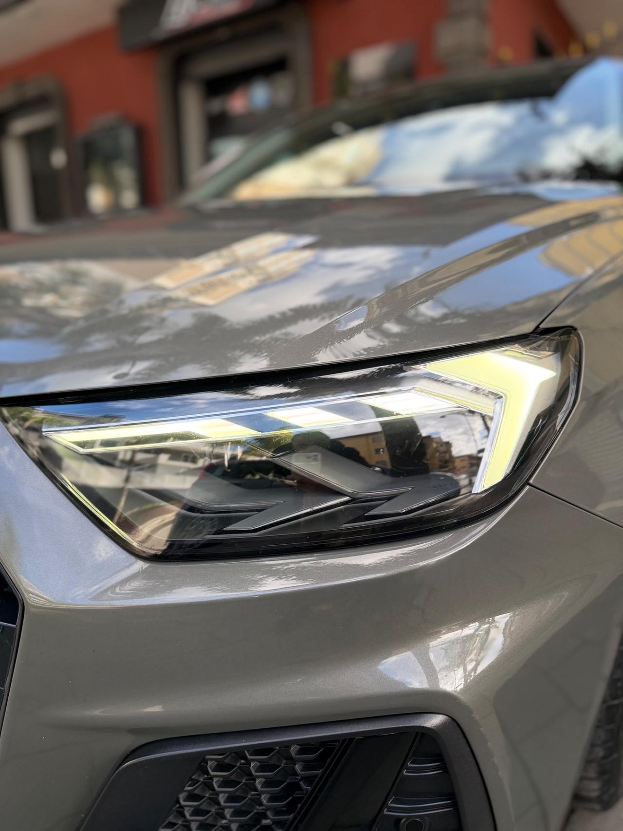 Audi A1 SPB 30 TFSI S tronic line edition