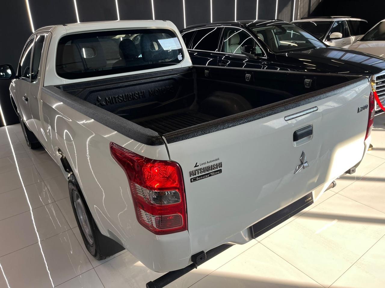 Mitsubishi L200 2.4 DI-D/154CV Double Cab Intense 55.000Km