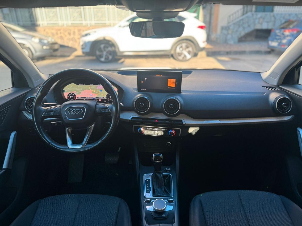 Audi Q2 35 TDI quattro S tronic Business Plus