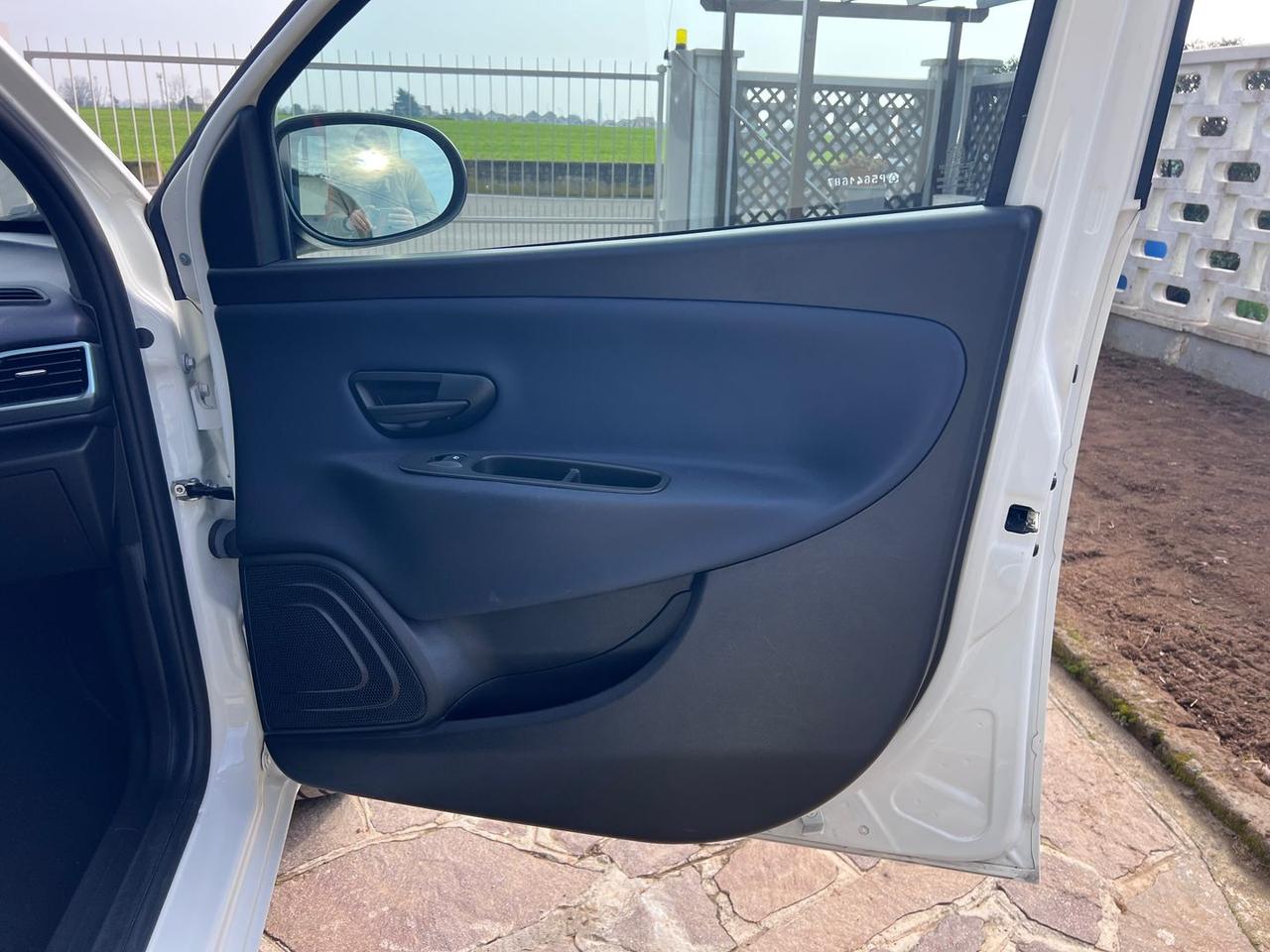 Lancia Ypsilon 1.0 FireFly MHEV #9823